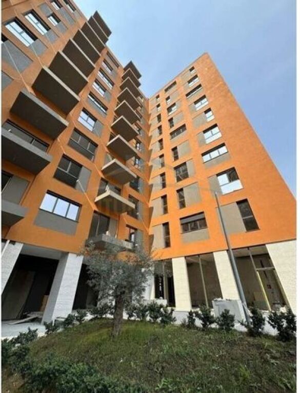 APPARTAMENTO IN VENDITA 2+1+2 + POSTO AUTO - COMPLESSO ASL