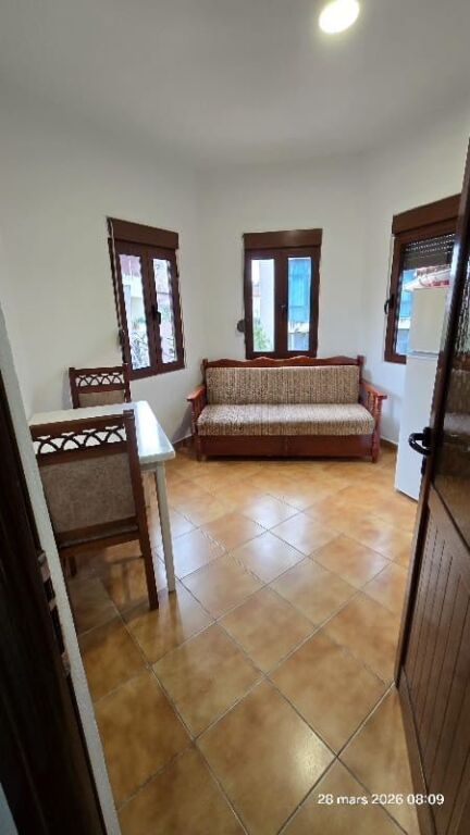 5 Maji, for rent entrance 1+1