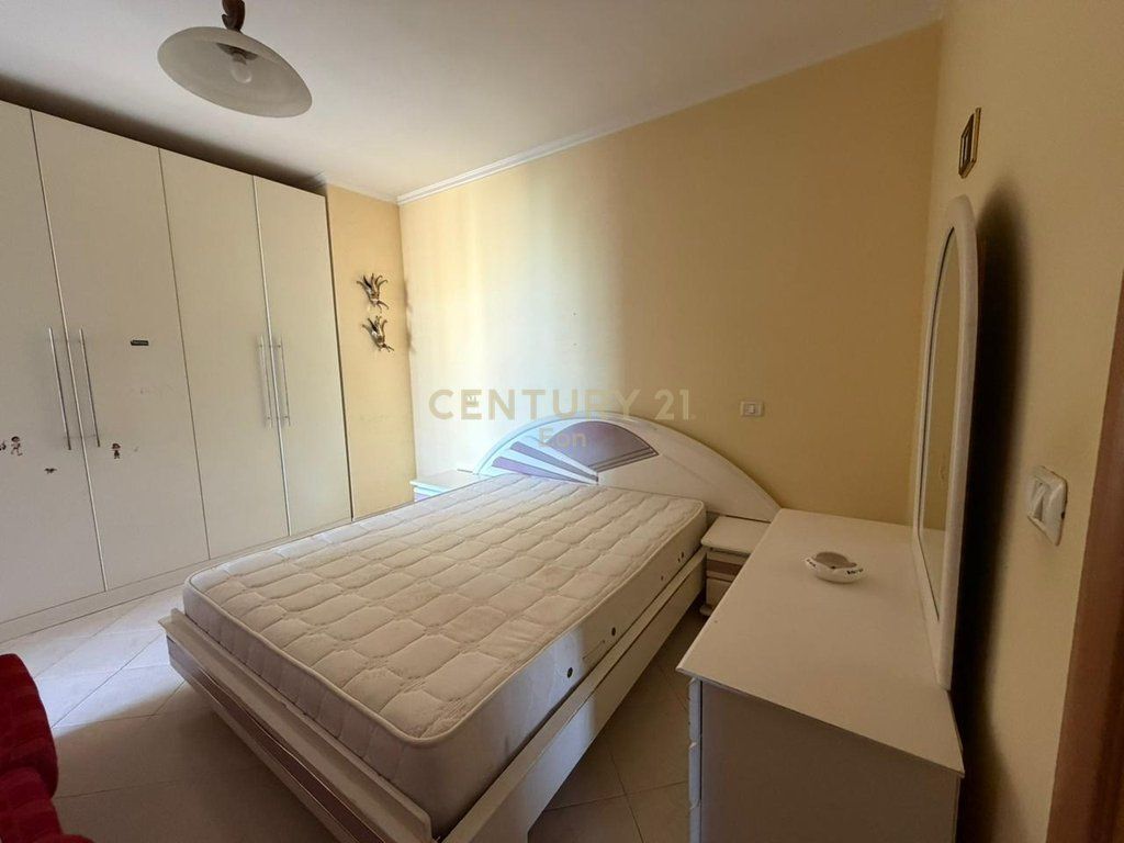 Shitet Apartament 2+1+2 me Pamje Deti ne Vollga, Durrës !