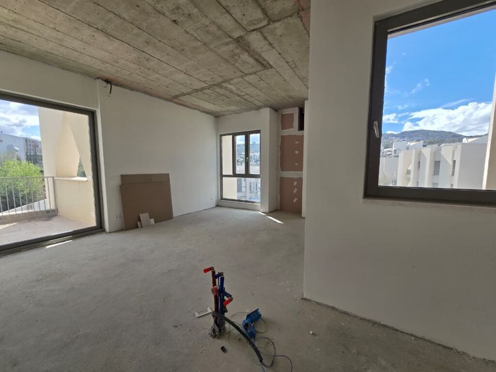 2+1 apartment for sale at the Dry Lake