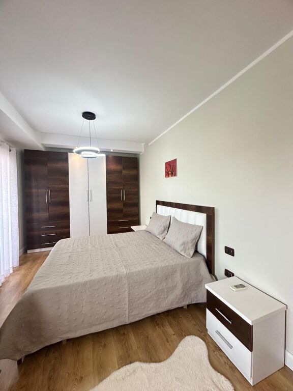 In vendita 2+1+2 Via Mikel Maruli Astir all'incrocio 166 milioni di lek