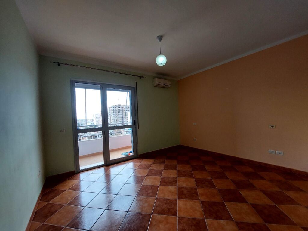 APARTMENT 2+1 FOR SALE IN VLORE NEAR THE LIBRARY