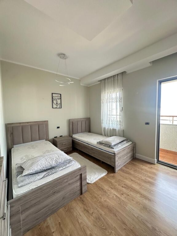 In vendita 2+1+2 Via Mikel Maruli Astir all'incrocio 166 milioni di lek