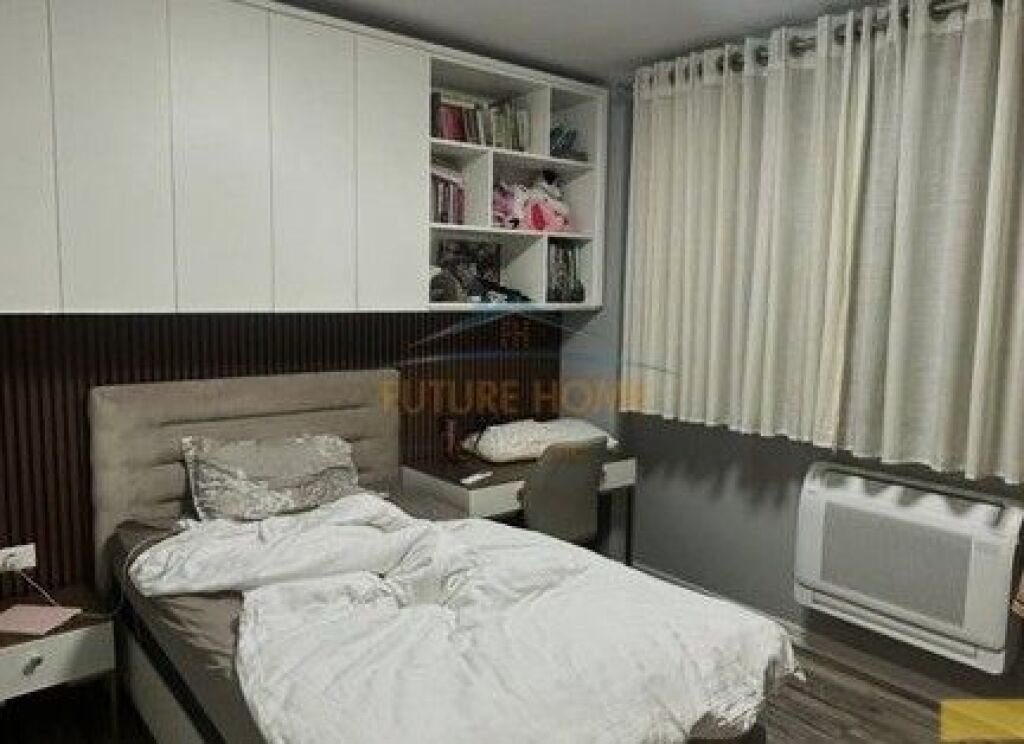 Shitet,Apartament 2+1,Rruga e Elbasanit (prane Air Albania),Tiranë