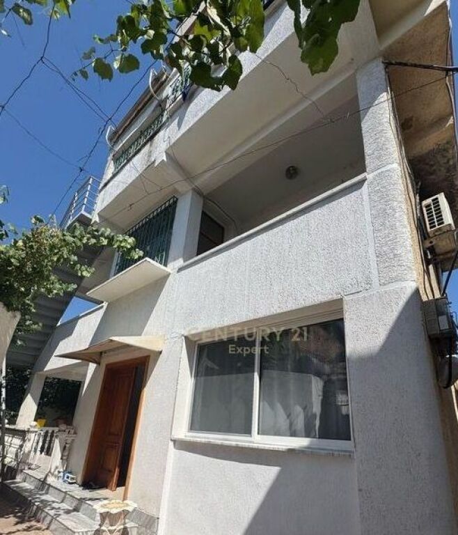 SHESIM VILË NË ALLIAS,TIRANË! 250,000 €