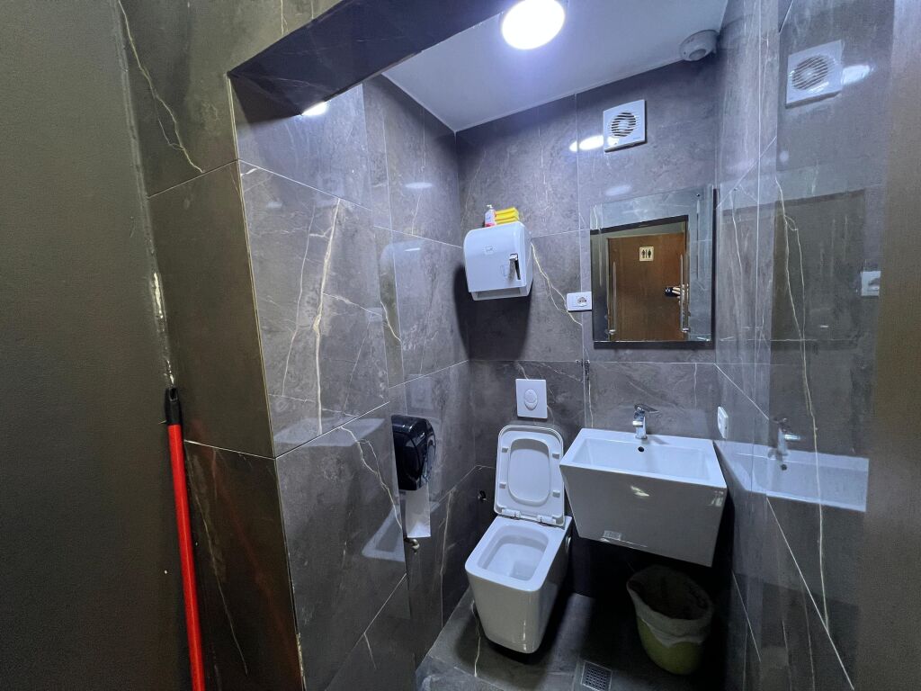 Rent, Business Premises, “Brryli”, Tirana.