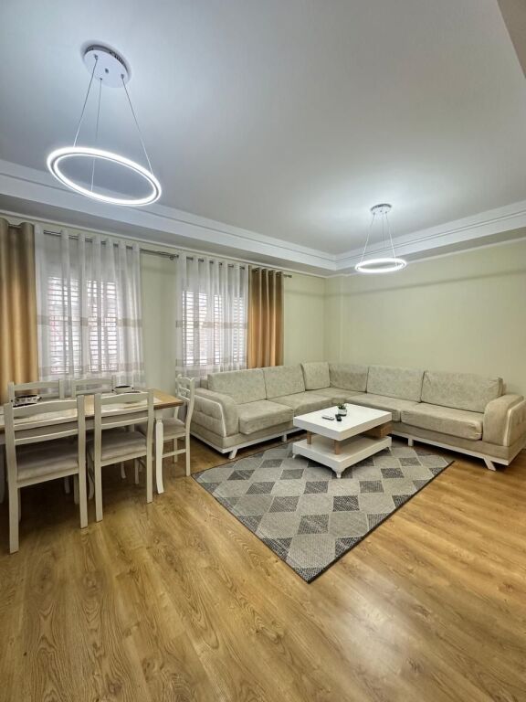 In vendita 2+1+2 Via Mikel Maruli Astir all'incrocio 166 milioni di lek