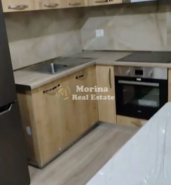 Affitto | Appartamento 1 + 1 | Via 5 Maggio | 350 €/mese