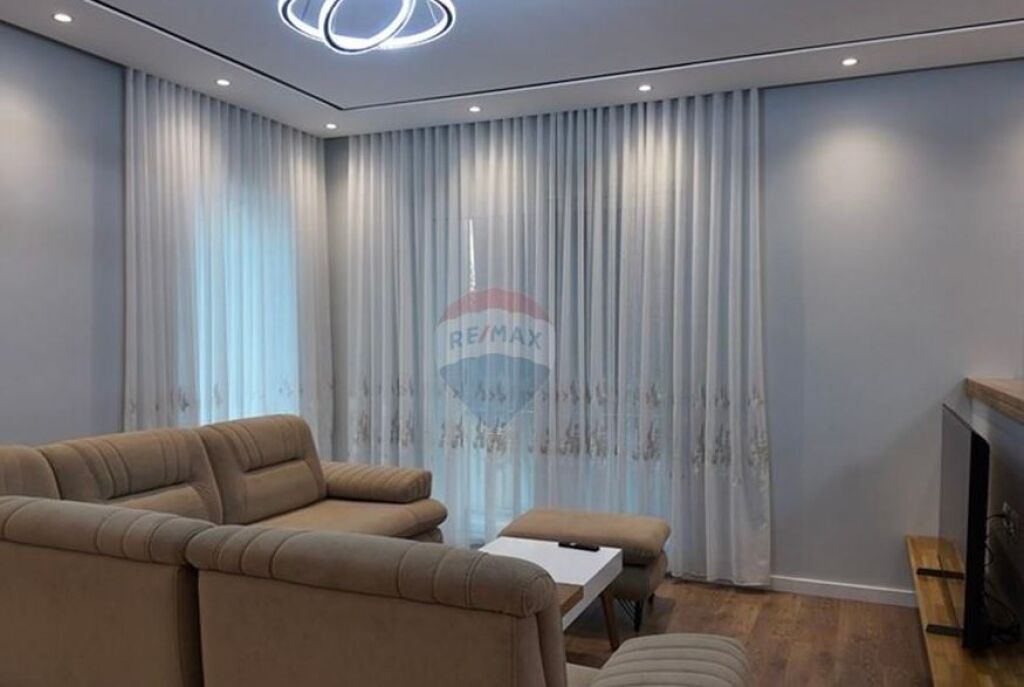 JEPET ME QERA, VILE E BASHKENGJITUR, FRESKU ID:530581008-78