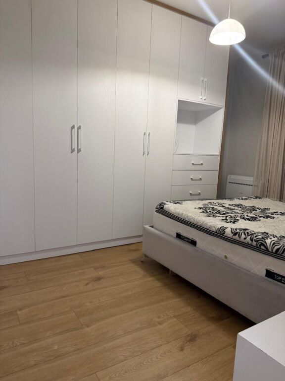 Jepet Me Qera Apartament 2+1+2 Tualete + 1 Ballkon