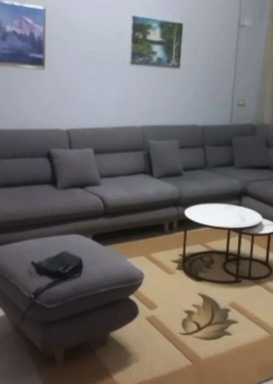 Jepet me qera apartament 1+1  40.000 € Fresku