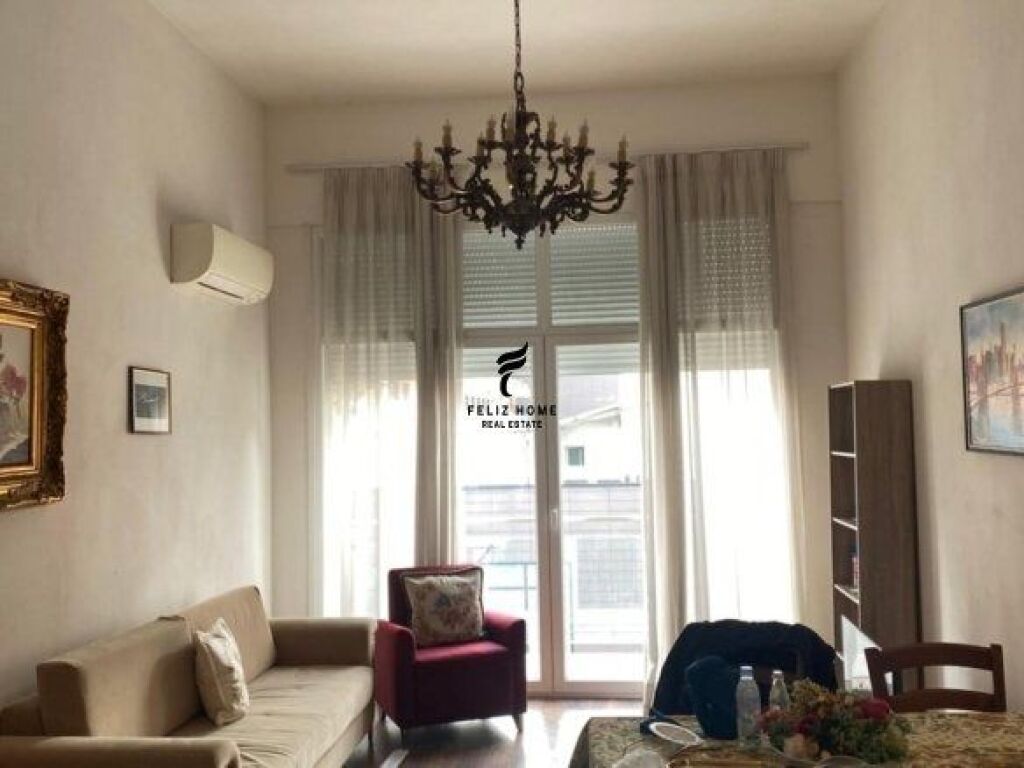 APARTAMENT ME QERA 2+1 ZOGU I ZI 90.000 LEKE FH-66309
