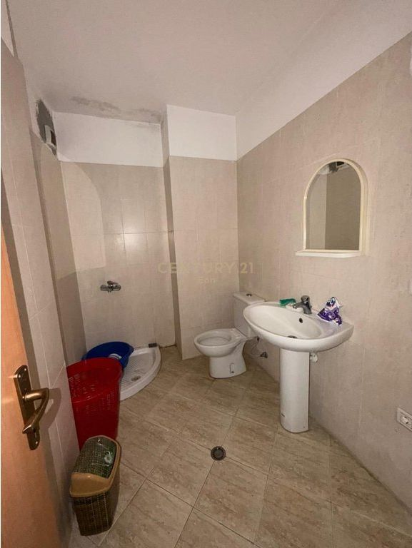 Shitet Apartament 2+1+2 me Pamje Deti ne Vollga, Durrës !