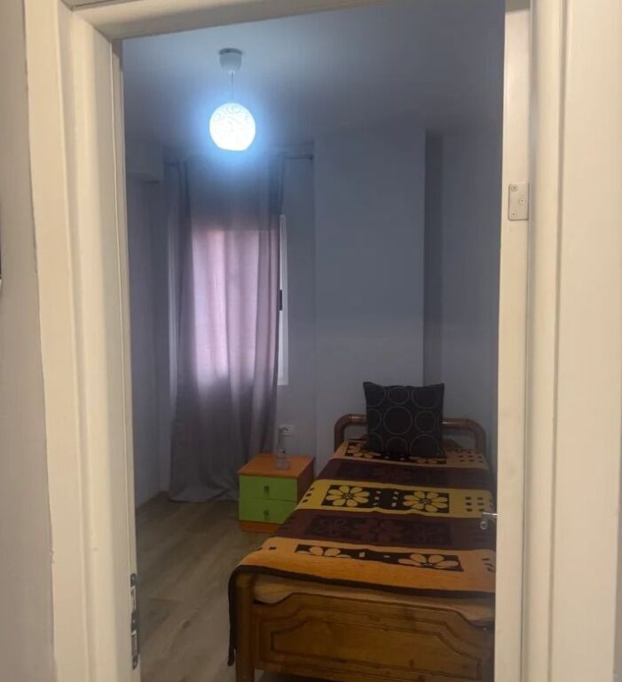 Qera | Apartament 3 + 1 | Liqeni i Thatë | 550 €/muaj
