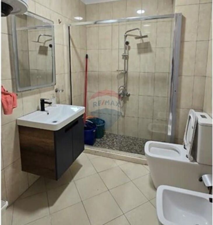 !!!Apartament - Për Qira - Sheshi Skënderbej, Tiranë!!!