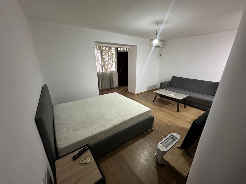 Furnished studio apartment for rent in Brryl near Iranian