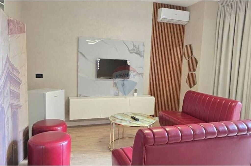 !!!Apartament - Për Qira - Sheshi Skënderbej, Tiranë!!!