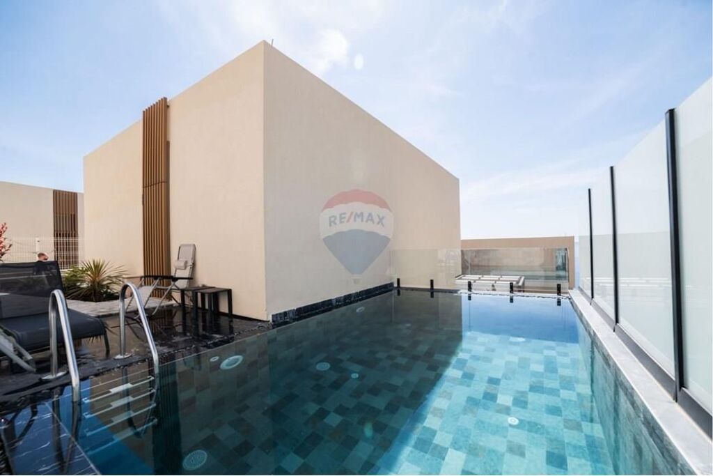 Individual villa with pool Green Coast 1