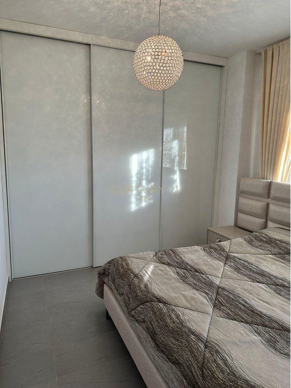 Apartament 2+1 me Qira prane Shkolles Eftali Koci, Durrës!