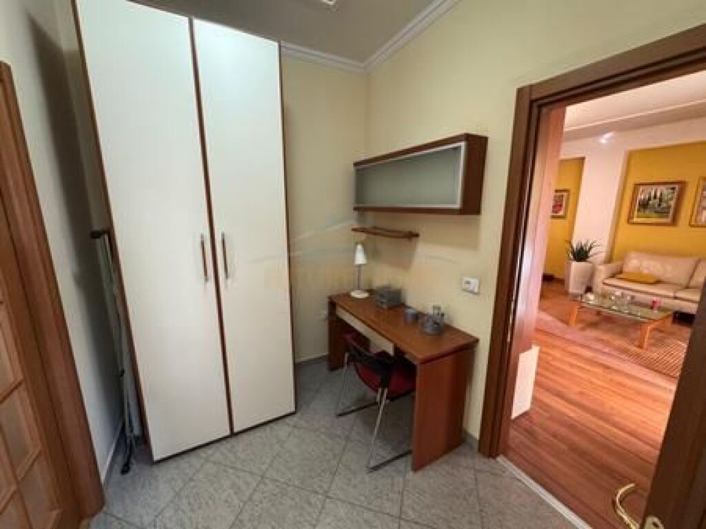 For sale, Apartment 2+1+2, Blloku