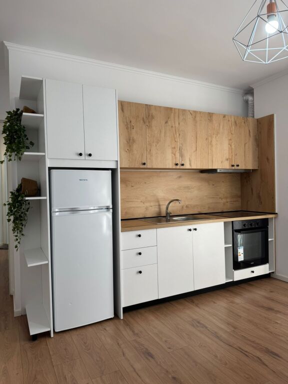 2 Apartament 1+1 per qira tek Rruga e Durresit.