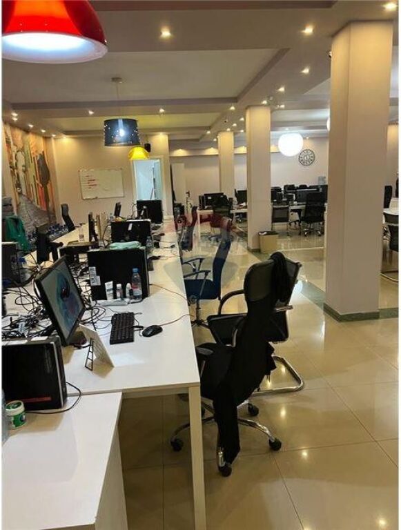 !!!Ufficio - In Affitto - River Residence 2, Tirana!!!