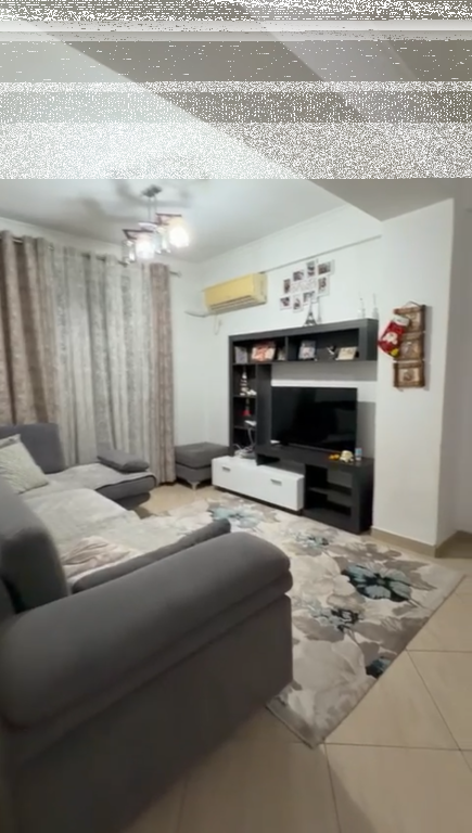 Appartamento 3+1, Astir!