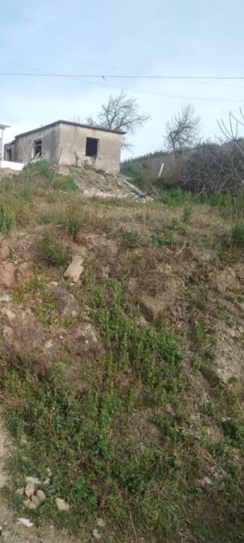 Titulli: Shitje Truall 300 m² në Shelegar – Me Hipotekë