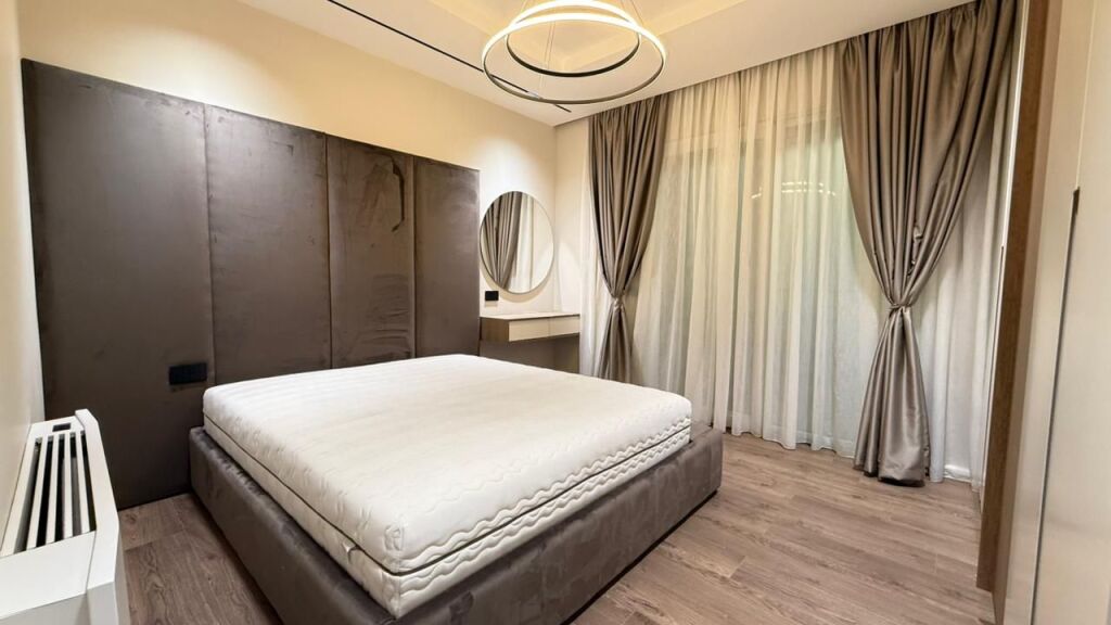 🏠Jepet Apartament Luksoz 2+1 me Qira te Liqeni i Tiranës!