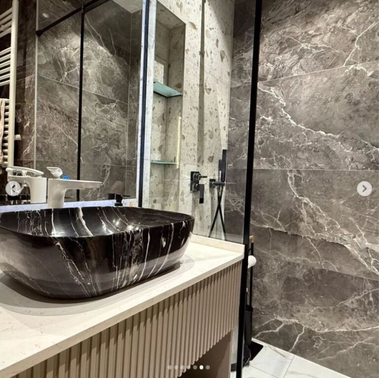 🏠Jepet Apartament Luksoz 2+1 me Qira te Liqeni i Tiranës!