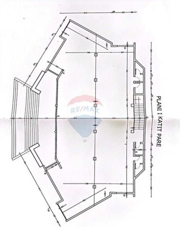 Commercial unit for sale near the Ballet School