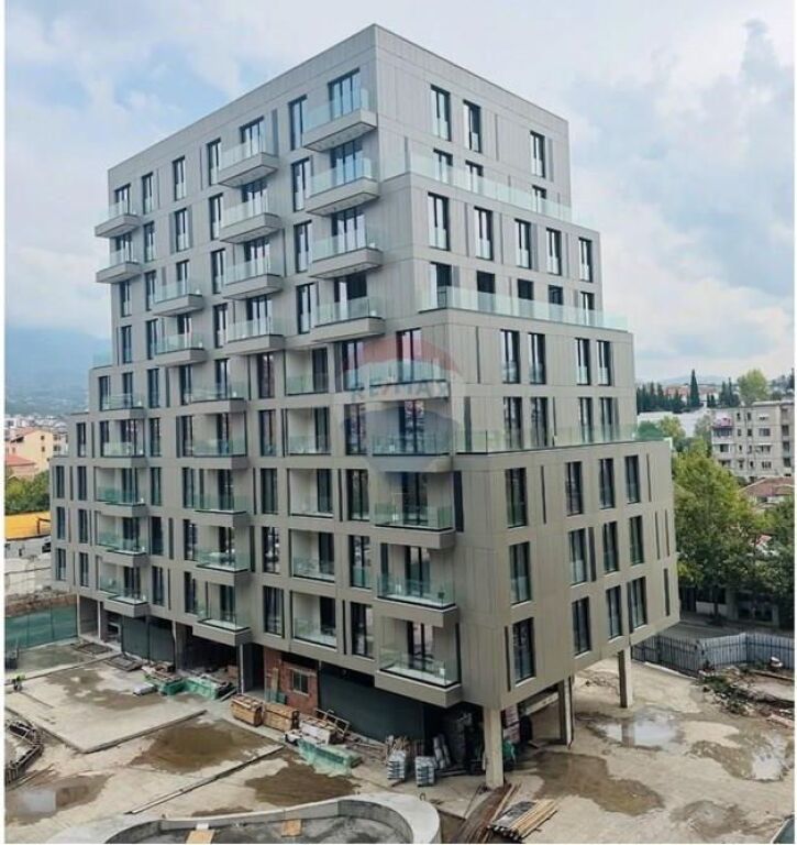 Shop - For Sale - New Maternity, Tirana