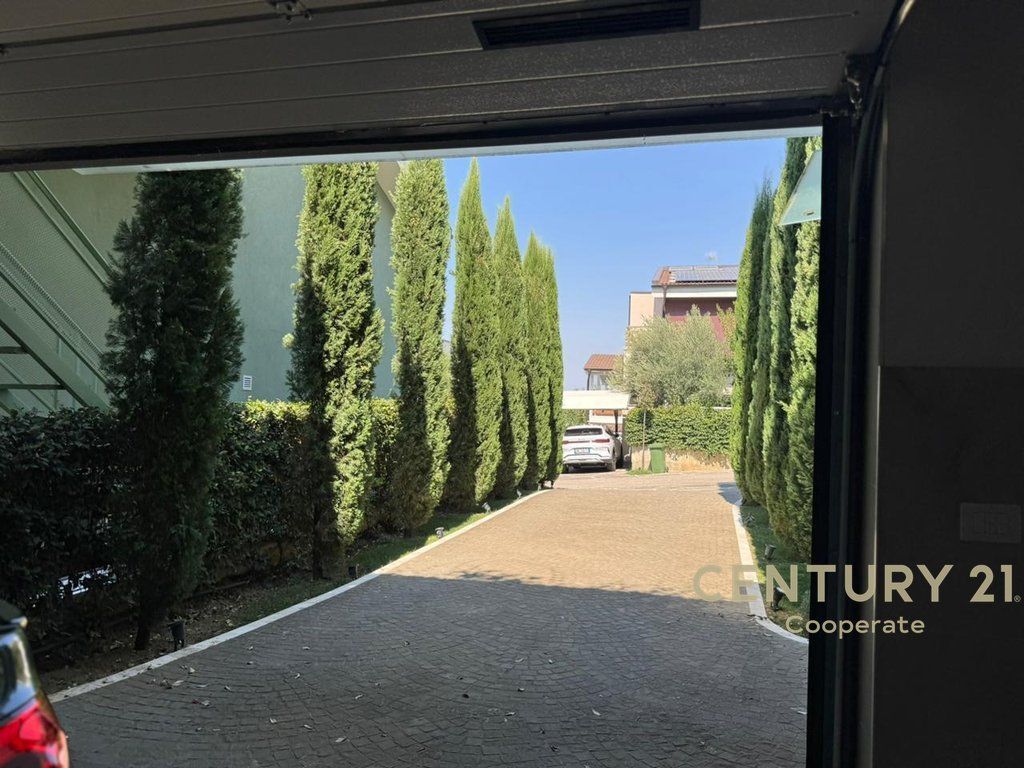 VENDIAMO VILLA DI LUSSO A LONG HILL RESIDENCE 1.600.000 €