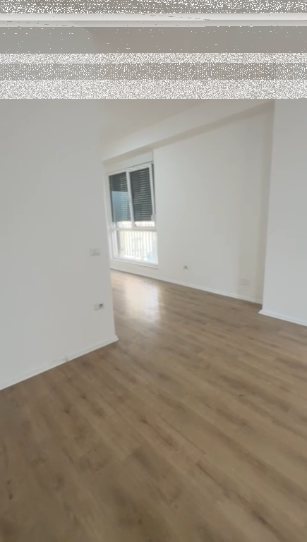 Apartament 3+1, Fusha Aviacionit!