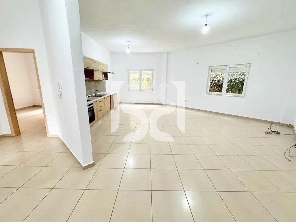 Jepet me qira 2+1+1 BOSH LIQENI PRANE RADISONIT 450€