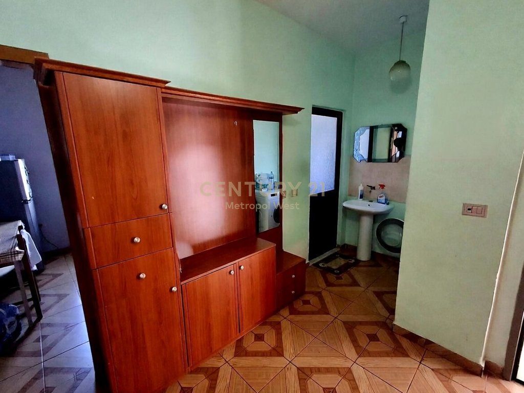 Apartment 2+1 for sale, Don Bosko, opposite the Administrative Court! 130,000 €