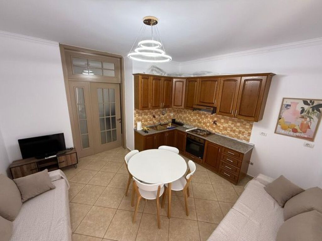 🏠JEPET ME QIRA | Apartament 1+1 – Ngjitur me kompleksin Delijorgji