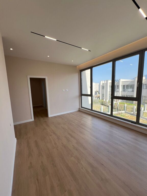 Villa a Green Valley, Lago Secco, Lago di Tirana, Villa per famiglia o business