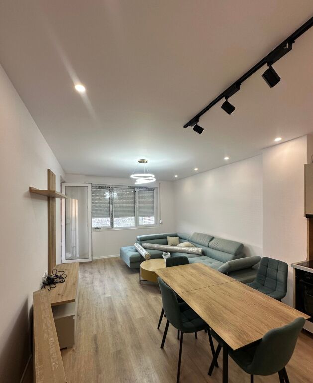 Appartamento 2+1 in affitto a Univers City