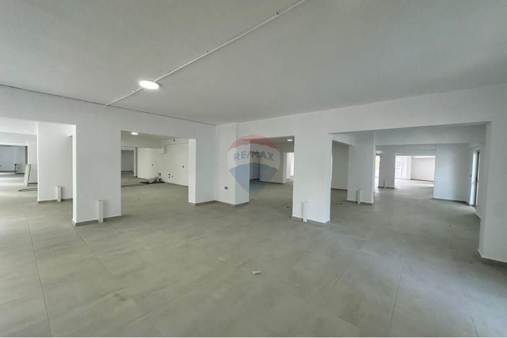 Office - For Rent - Dritan Hoxha Street, Tirana