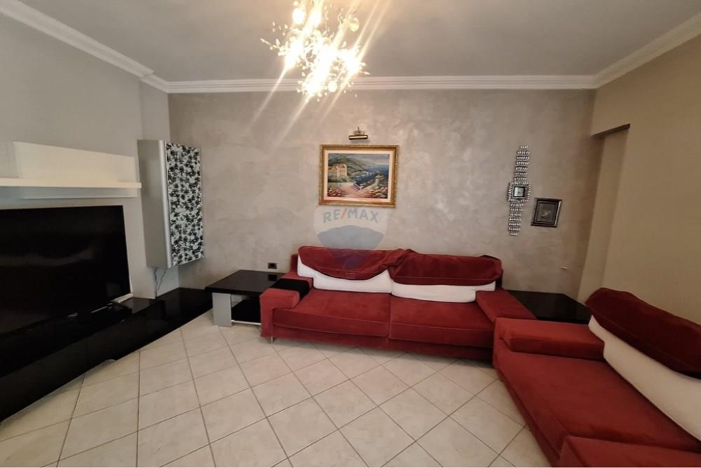 Apartment for sale 2+1+2 + parking space in Lapraka