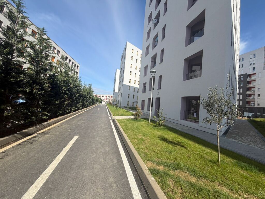 For rent 1+1 in Mangalem empty 34000 lek