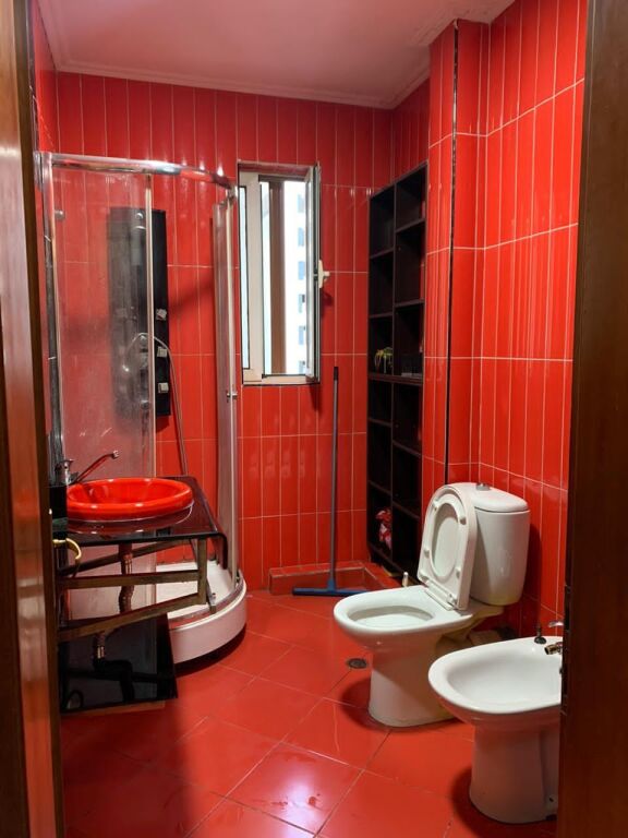 Affittasi 1+1 a 21 dicembre dietro Arlis.