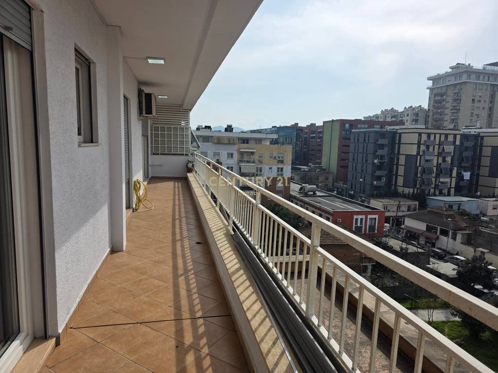 Apartament 2+1+Depo per shitje te Gener 2, Bulevardi i Ri