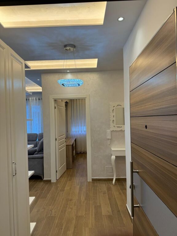 Golden Park Jepet Apartament 2+1 Me Qera