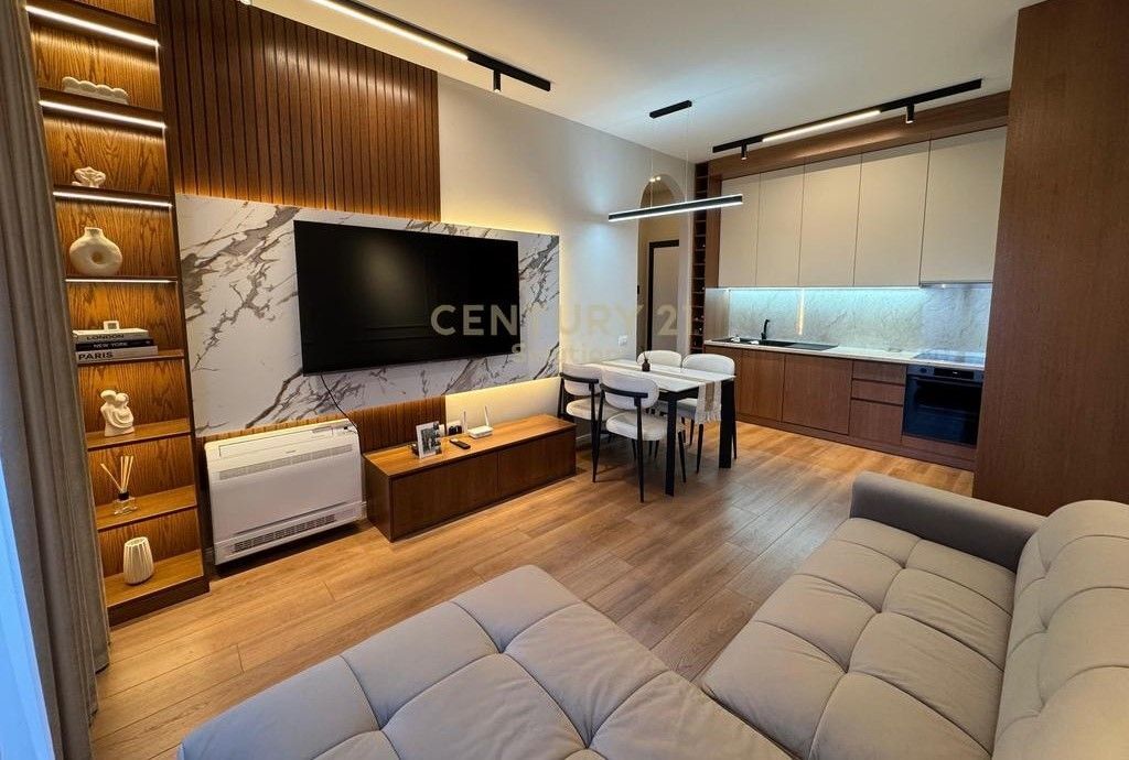 APARTAMENT PER SHITJE 1+1 PRANE PALLATIT ME SHIGJETA