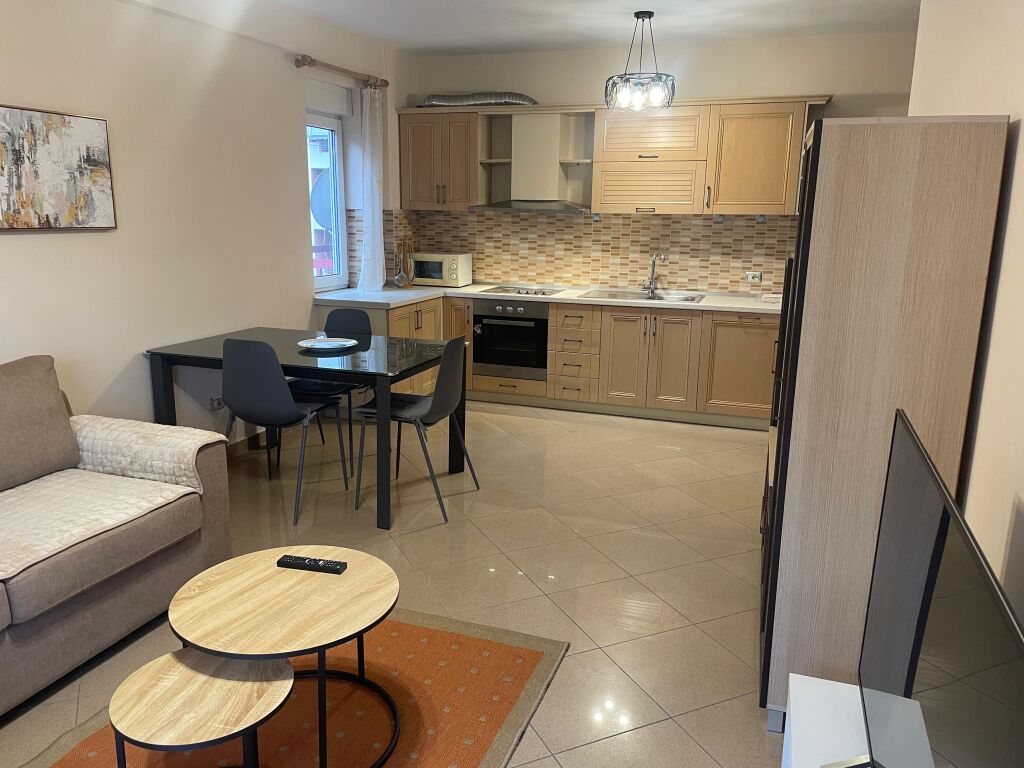 Jepet me qira apartament 2+1+ post parkimi, Liqeni i Thate