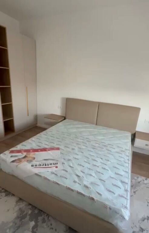 Apartament me qira 1+1 në Kamëz!