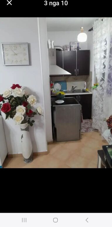 Apartament 1+1, Astir!