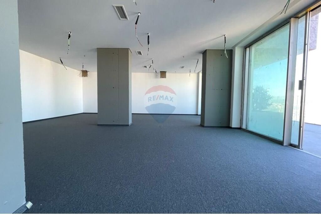 !!!Zyrë - Për Qira - Rruga e Elbasanit, Tiranë!!!